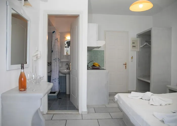 Flora & * Айя-Анна