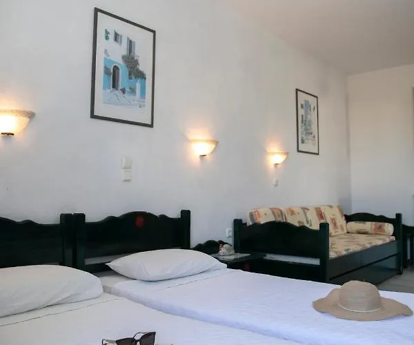 Flora & Апартаменты Айя-Анна