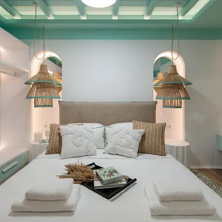 Flora & Lejlighed Agia Anna (Naxos)