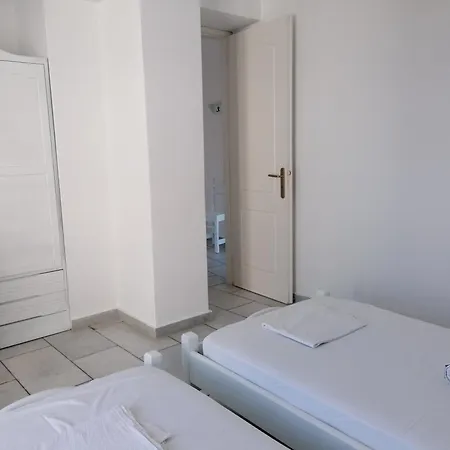 Apartament Flora & Agia Anna (Naxos)
